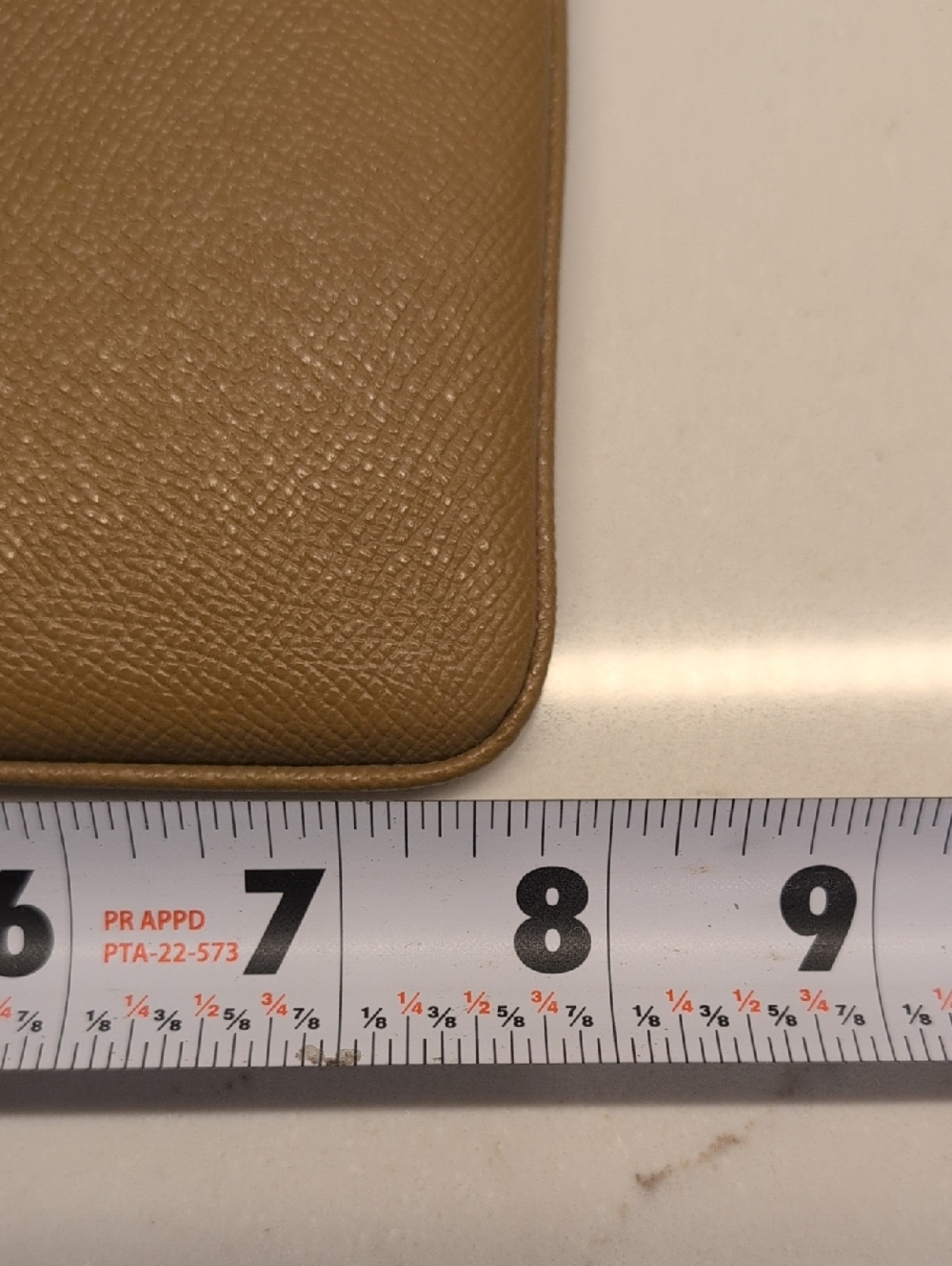 Coach Leather Zip Wallet - EUC - Tan 8x5 Inches - Picture 8 of 9
